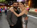 Anushka Sharma and Virat Kohli caught playing cricket amidst lockdown - Hindi News | Anushka Sharma and Virat Kohli caught playing cricket amidst lockdown | Latest entertainment News at Lokmattimes.com