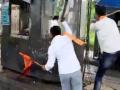 MNS activists create ruckus at Malodi toll gate in Bhiwandi - Hindi News | MNS activists create ruckus at Malodi toll gate in Bhiwandi | Latest maharashtra News at Lokmattimes.com