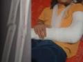 10-year-old girl thrashed for not paying school fees - Hindi News | 10-year-old girl thrashed for not paying school fees | Latest national News at Lokmattimes.com