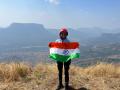 Determined Kajal Kambale becomes First Disabled Female Climber to Scale Lingana Fort - Hindi News | Determined Kajal Kambale becomes First Disabled Female Climber to Scale Lingana Fort | Latest maharashtra News at Lokmattimes.com