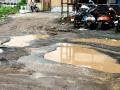 Potholes in Nashik: Shiv Sena UBT Warns of Protest Over Road Conditions - Hindi News | Potholes in Nashik: Shiv Sena UBT Warns of Protest Over Road Conditions | Latest nashik News at Lokmattimes.com