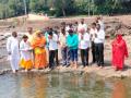 Jalpujan Ceremony Held at Kapila Godavari Sangam to Celebrate River Conservation - Hindi News | Jalpujan Ceremony Held at Kapila Godavari Sangam to Celebrate River Conservation | Latest nashik News at Lokmattimes.com