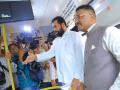 Maharashtra Deputy CM Eknath Shinde Inspects AI-Powered Smart ST Buses in Thane - Hindi News | Maharashtra Deputy CM Eknath Shinde Inspects AI-Powered Smart ST Buses in Thane | Latest thane News at Lokmattimes.com