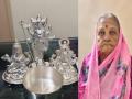 Kolhapur: 68-Year-Old Woman Arrested for Stealing Silver Idols from Housing Society - Hindi News | Kolhapur: 68-Year-Old Woman Arrested for Stealing Silver Idols from Housing Society | Latest maharashtra News at Lokmattimes.com