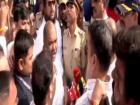 Mumbai: Scuffle Breaks Out Between Shiv Sena UBT and BJP Workers Outside Taj Lands Hotel (Watch Video)