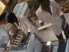 Thane: Robber Posing as Customer Steals Gold Jewellery Tray Worth ₹2.4 Lakh near Bhiwandi; CCTV Footage Surfaces