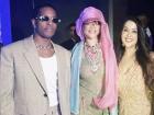 Amruta Fadnavis Takes Picture with Rihanna, Calls her 'Musical Inspiration'