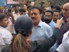 Mumbai: ‘Get Out of Here!’ Woman Confronts BJP MLA Girish Mahajan Over Traffic Chaos During Women’s Reservation Bill Protest (VIDEO)