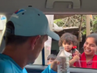 WATCH: LSG Head Coach Justin Langer's Heartwarming Gesture Towards Little Kids in Lucknow Goes Viral
