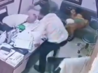 Agra: 75-Year-Old Man Collapses During Check-Up, Saved by Doctor’s Timely CPR; Incident Caught on CCTV (VIDEO)