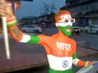 Republic Day 2026: Tourist Waves Tiranga, Celebrates with Mini BrahMos at Srinagar’s Lal Chowk (Watch Video)