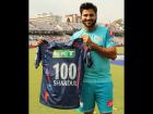 KKR vs LSG: Shardul Thakur Receives Special Jersey From Zaheer Khan for His 100th IPL Game (Watch Video)