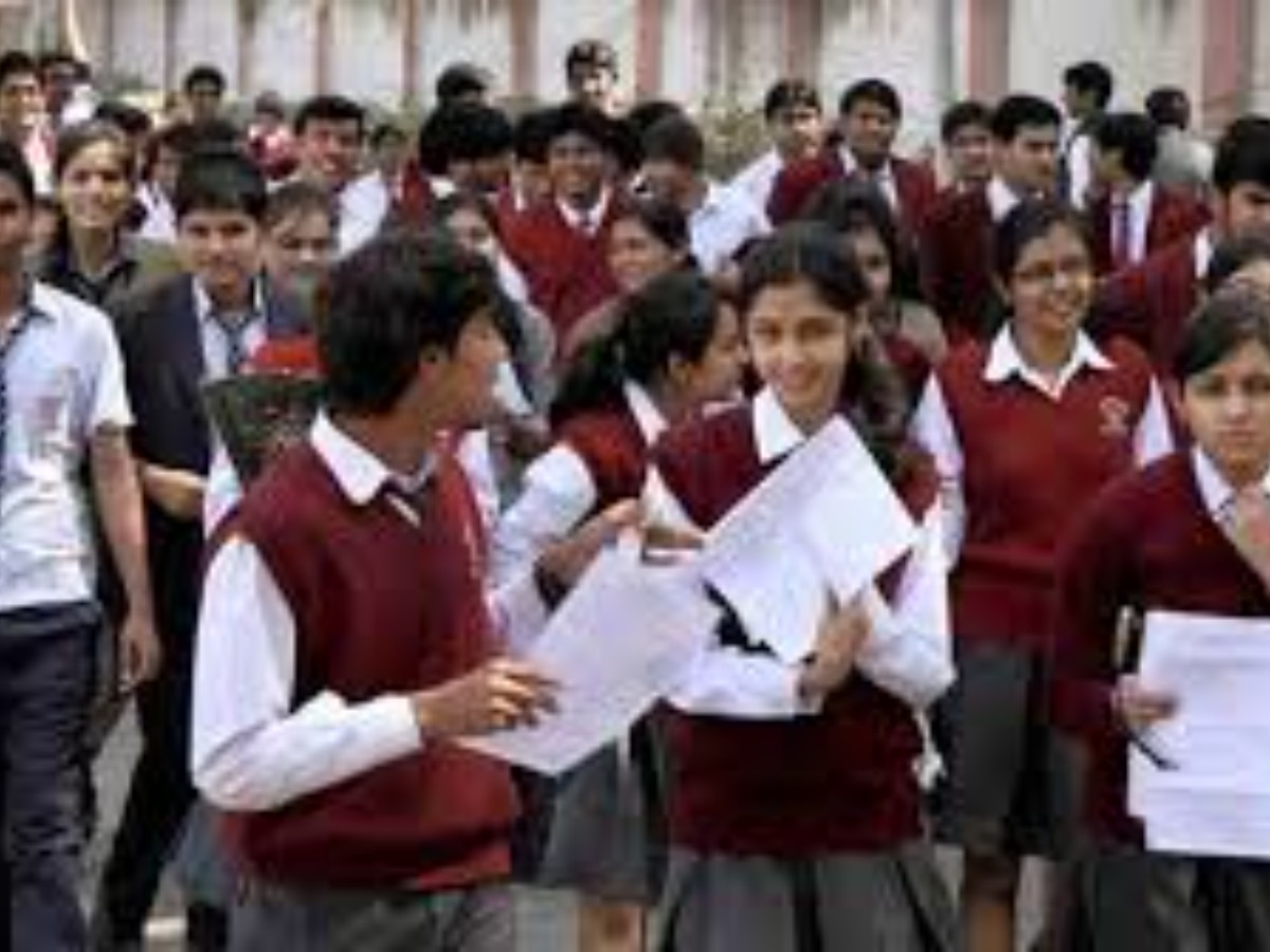 ICSE to follow CBSE