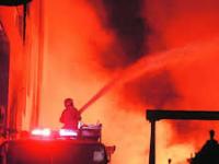 Ahmedabad Building Fire: Blaze Breaks Out in Third-Floor Flat, Residents Evacuated Safely - News | Ahmedabad Building Fire: Blaze Breaks Out in Third-Floor Flat, Residents Evacuated Safely | Latest national News at Lokmattimes.com