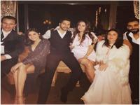 Saif Ali Khan, Kareena Kapoor, Anushka Sharma, Virat Kohli and Varun Dhawan celebrate New Year together - News | Saif Ali Khan, Kareena Kapoor, Anushka Sharma, Virat Kohli and Varun Dhawan celebrate New Year together | Latest entertainment News at Lokmattimes.com Saif Ali Khan, Kareena Kapoor, Anushka Sharma, Virat Kohli and Varun Dhawan celebrate New Year together - News | Saif Ali Khan, Kareena Kapoor, Anushka Sharma, Virat Kohli and Varun Dhawan celebrate New Year together | Latest entertainment News at Lokmattimes.com