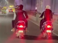 Bengaluru: Woman Chased and Harassed by Three Pillion Bikers Near Silk Board; Video Goes Viral - News | Bengaluru: Woman Chased and Harassed by Three Pillion Bikers Near Silk Board; Video Goes Viral | Latest social-viral News at Lokmattimes.com