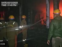 Lucknow: Fire Breaks Out at Sweet Shop in Chinhat, Two Rescued - News | Lucknow: Fire Breaks Out at Sweet Shop in Chinhat, Two Rescued | Latest national News at Lokmattimes.com