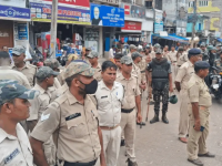 Cuttack Violence: Police Say Situation Gradually Returning to Normal After Clash - News | Cuttack Violence: Police Say Situation Gradually Returning to Normal After Clash | Latest national News at Lokmattimes.com