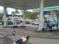 CNG Pump Staff Booked for Assaulting Govt Officer and Overcharging Customers In Nalasopara - News | CNG Pump Staff Booked for Assaulting Govt Officer and Overcharging Customers In Nalasopara | Latest mumbai News at Lokmattimes.com