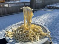 Frozen Spaghetti Viral Video: Pasta and Spoon Hang in Midair as Minneapolis Temperature Drops to -21 Degrees - News | Frozen Spaghetti Viral Video: Pasta and Spoon Hang in Midair as Minneapolis Temperature Drops to -21 Degrees | Latest social-viral News at Lokmattimes.com
