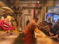 Ahead of T20 World Cup 2026, Indian Cricket Team Coach Gautam Gambhir Visits Siddhivinayak Temple in Mumbai (Watch Video) - News | Ahead of T20 World Cup 2026, Indian Cricket Team Coach Gautam Gambhir Visits Siddhivinayak Temple in Mumbai (Watch Video) | Latest cricket News at Lokmattimes.com