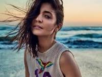 Upset! Anushka Sharma reacts after daughter Vamika’s photo goes viral again! - News | Upset! Anushka Sharma reacts after daughter Vamika’s photo goes viral again! | Latest entertainment News at Lokmattimes.com
