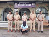 Mumbai Police Bust Fake Call Centre in Delhi, Arrest Key Accused for Rs 4.5 Lakh Online Fraud - News | Mumbai Police Bust Fake Call Centre in Delhi, Arrest Key Accused for Rs 4.5 Lakh Online Fraud | Latest mumbai News at Lokmattimes.com Mumbai Police Bust Fake Call Centre in Delhi, Arrest Key Accused for Rs 4.5 Lakh Online Fraud - News | Mumbai Police Bust Fake Call Centre in Delhi, Arrest Key Accused for Rs 4.5 Lakh Online Fraud | Latest mumbai News at Lokmattimes.com