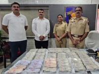 Kandivali ATM Van Heist Cracked Within Hours; Two Accused Arrested, Cash Recovered - News | Kandivali ATM Van Heist Cracked Within Hours; Two Accused Arrested, Cash Recovered | Latest mumbai News at Lokmattimes.com
