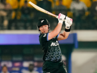 IND vs NZ 4th T20I: Tim Seifert, Daryl Mitchell Power New Zealand To 215/7 vs India in Visakhapatnam (VIDEO) - News | IND vs NZ 4th T20I: Tim Seifert, Daryl Mitchell Power New Zealand To 215/7 vs India in Visakhapatnam (VIDEO) | Latest cricket News at Lokmattimes.com