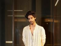 Navratri Day 1: Aaman Devgan, Vedang Raina & Ahaan Panday Exude Elegance in Timeless Whites - News | Navratri Day 1: Aaman Devgan, Vedang Raina & Ahaan Panday Exude Elegance in Timeless Whites | Latest lifestyle Photos at Lokmattimes.com Navratri Day 1: Aaman Devgan, Vedang Raina & Ahaan Panday Exude Elegance in Timeless Whites - News | Navratri Day 1: Aaman Devgan, Vedang Raina & Ahaan Panday Exude Elegance in Timeless Whites | Latest lifestyle Photos at Lokmattimes.com