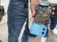 Mobile Blast: Viral Video Shows Motorola Phone Explodes in Man's Pocket Burnt Jeans - News | Mobile Blast: Viral Video Shows Motorola Phone Explodes in Man's Pocket Burnt Jeans | Latest social-viral News at Lokmattimes.com