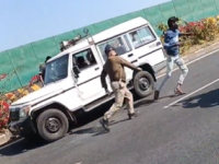 Madhya Pradesh: Barefoot Accused Outruns Cops In Shocking Roadside Escape (Watch Video) - News | Madhya Pradesh: Barefoot Accused Outruns Cops In Shocking Roadside Escape (Watch Video) | Latest national News at Lokmattimes.com