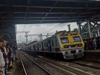 Mumbai Local Train Update: Services Delayed on Central and Harbour Lines - News | Mumbai Local Train Update: Services Delayed on Central and Harbour Lines | Latest mumbai News at Lokmattimes.com Mumbai Local Train Update: Services Delayed on Central and Harbour Lines - News | Mumbai Local Train Update: Services Delayed on Central and Harbour Lines | Latest mumbai News at Lokmattimes.com