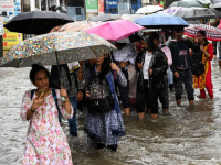 Mumbai Drenched in Heavy Rains: Simple Remedies to Tackle Cold and Fever This Monsoon - News | Mumbai Drenched in Heavy Rains: Simple Remedies to Tackle Cold and Fever This Monsoon | Latest mumbai News at Lokmattimes.com Mumbai Drenched in Heavy Rains: Simple Remedies to Tackle Cold and Fever This Monsoon - News | Mumbai Drenched in Heavy Rains: Simple Remedies to Tackle Cold and Fever This Monsoon | Latest mumbai News at Lokmattimes.com