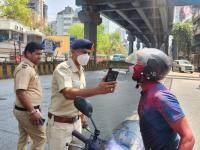 Mumbai Traffic Police Issue 17,495 Challans Worth Rs 1.79 Crore on March 13 and 14 - News | Mumbai Traffic Police Issue 17,495 Challans Worth Rs 1.79 Crore on March 13 and 14 | Latest mumbai News at Lokmattimes.com