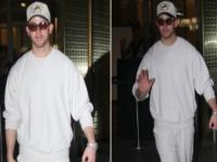 Nick Jonas Arrives in Mumbai for Priyanka Chopra's brother Siddharth's Wedding - News | Nick Jonas Arrives in Mumbai for Priyanka Chopra's brother Siddharth's Wedding | Latest entertainment News at Lokmattimes.com