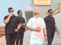 PM Modi Ends 45-Hour Long Meditation at Vivekananda Rock Memorial in Kanyakumari (Watch) - News | PM Modi Ends 45-Hour Long Meditation at Vivekananda Rock Memorial in Kanyakumari (Watch) | Latest national News at Lokmattimes.com