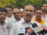 Ajit Pawar Plane Crash: Rajesh Tope First to Receive Information About Incident in Baramati - News | Ajit Pawar Plane Crash: Rajesh Tope First to Receive Information About Incident in Baramati | Latest maharashtra News at Lokmattimes.com