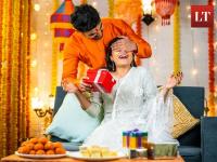 Raksha Bandhan 2025 Special: Here Are Top 5 Budget Friendly Ideas to Gift Your Sister on Rakhi - News | Raksha Bandhan 2025 Special: Here Are Top 5 Budget Friendly Ideas to Gift Your Sister on Rakhi | Latest lifestyle News at Lokmattimes.com