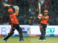 RCB vs SRH, IPL 2026: Ishan Kishan, Aniket Verma Power Sunrisers Hyderabad to 201/9 Against Royal Challengers Bengaluru (VIDEO) - News | RCB vs SRH, IPL 2026: Ishan Kishan, Aniket Verma Power Sunrisers Hyderabad to 201/9 Against Royal Challengers Bengaluru (VIDEO) | Latest cricket News at Lokmattimes.com