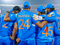 South Africa Beat India by 4 Wickets in 2nd ODI, Level Series 1-1 - News | South Africa Beat India by 4 Wickets in 2nd ODI, Level Series 1-1 | Latest cricket News at Lokmattimes.com