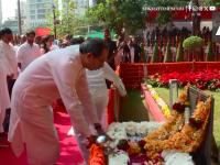Uddhav Thackeray and Family Pay Respects to Shiv Sena Founder Bal Thackeray on His 13th Death Anniversary - News | Uddhav Thackeray and Family Pay Respects to Shiv Sena Founder Bal Thackeray on His 13th Death Anniversary | Latest mumbai News at Lokmattimes.com Uddhav Thackeray and Family Pay Respects to Shiv Sena Founder Bal Thackeray on His 13th Death Anniversary - News | Uddhav Thackeray and Family Pay Respects to Shiv Sena Founder Bal Thackeray on His 13th Death Anniversary | Latest mumbai News at Lokmattimes.com