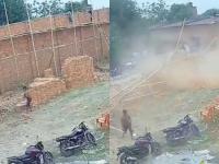 Uttar Pradesh: Under-Construction Wall Collapse in Amroha Injures Several Workers; Tragedy Caught on Camera - News | Uttar Pradesh: Under-Construction Wall Collapse in Amroha Injures Several Workers; Tragedy Caught on Camera | Latest national News at Lokmattimes.com