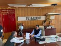 Porbandar Congress MLA Arjun Modhwadia resigns from Gujarat Assembly, Likely to join BJP - News | Porbandar Congress MLA Arjun Modhwadia resigns from Gujarat Assembly, Likely to join BJP | Latest national News at Lokmattimes.com Porbandar Congress MLA Arjun Modhwadia resigns from Gujarat Assembly, Likely to join BJP - News | Porbandar Congress MLA Arjun Modhwadia resigns from Gujarat Assembly, Likely to join BJP | Latest national News at Lokmattimes.com