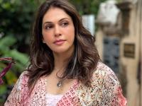 ’The Camera Would Stop Rolling and My Neck Would Tingle’: Isha Koppikar on the Set of Krishna Cottage That Still Gives Her Chills - News | ’The Camera Would Stop Rolling and My Neck Would Tingle’: Isha Koppikar on the Set of Krishna Cottage That Still Gives Her Chills | Latest entertainment News at Lokmattimes.com