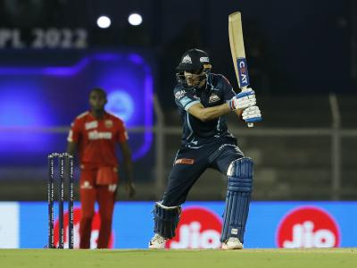 Rahul Tewatia's last ball six gives Gujarat 3 win of IPL 2022