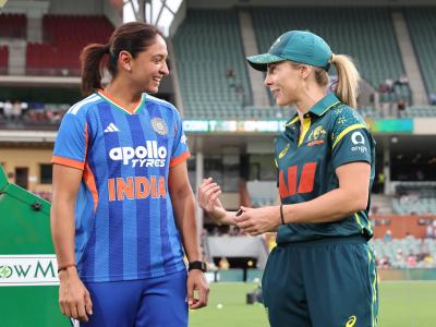 IND W vs AUS W 3rd T20I: Harmanpreet Kaur Wins Toss, India to Bat First Against Australia in Series Decider at Adelaide Oval; Check Playing XIs