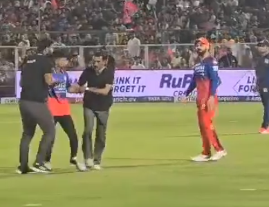 Virat Kohli's Heartwarming Gesture Goes Viral, Asks Security to Handle Pitch Invader with Care (Watch Video)