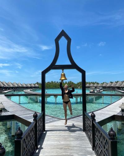 Bollywood heroines who flaunted their bikini bodies during Maldives ...