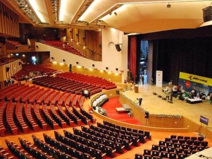 Pune; Finally 100 capacity allowed to theaters, Drama and Film industry will finally have good days | Pune; Finally 100 capacity allowed to theaters, Drama and Film industry will finally have good days Pune; Finally 100 capacity allowed to theaters, Drama and Film industry will finally have good days | Pune; Finally 100 capacity allowed to theaters, Drama and Film industry will finally have good days